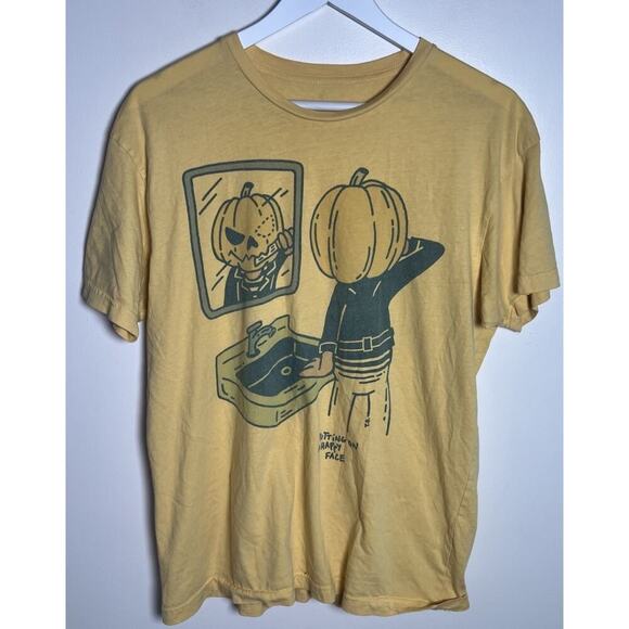 Takeout Order Size Large Putting On A Happy Face Orange Halloween T-Shirt - Picture 1 of 5